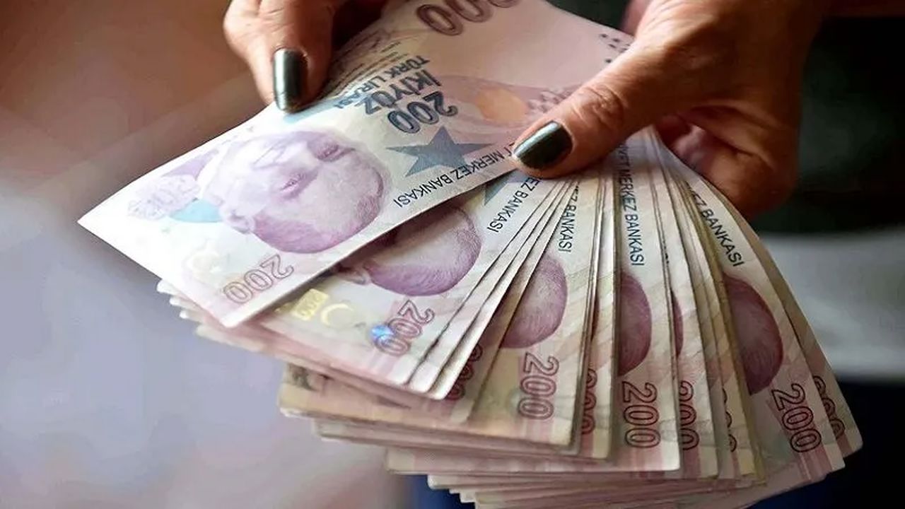 Ev Hanımlarına Devletten 10 Bin TL Destek: Şartları Taşıyanlar Hemen Başvurabilir